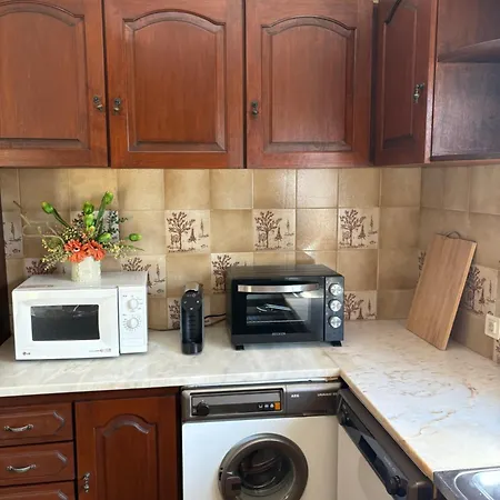 Alma Calorosa Garden Daire *